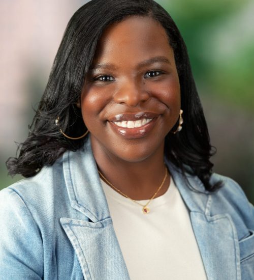 Britney+McCoy_headshot_0725